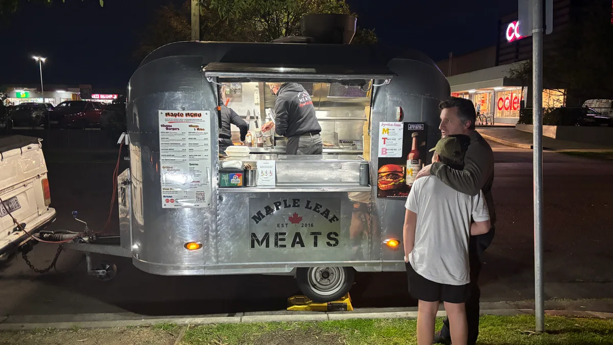Kristof is 🍽️ eating at Maple Leaf Meats.