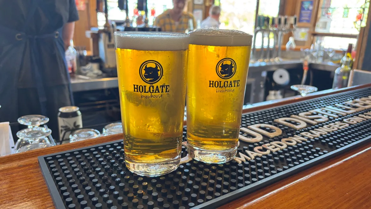Kristof is 🥤 drinking at Holgate Brewhouse.