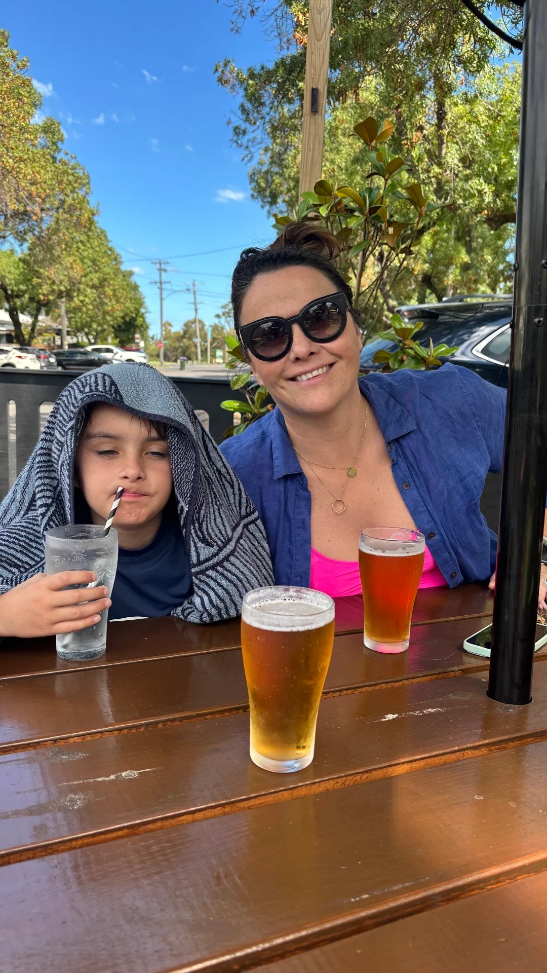 Kristof is 🍺 drinking at Stags Head Hotel with Nada and Raphael.