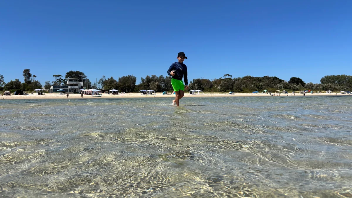 Kristof is 🏛️ visiting at Rosebud Beach.