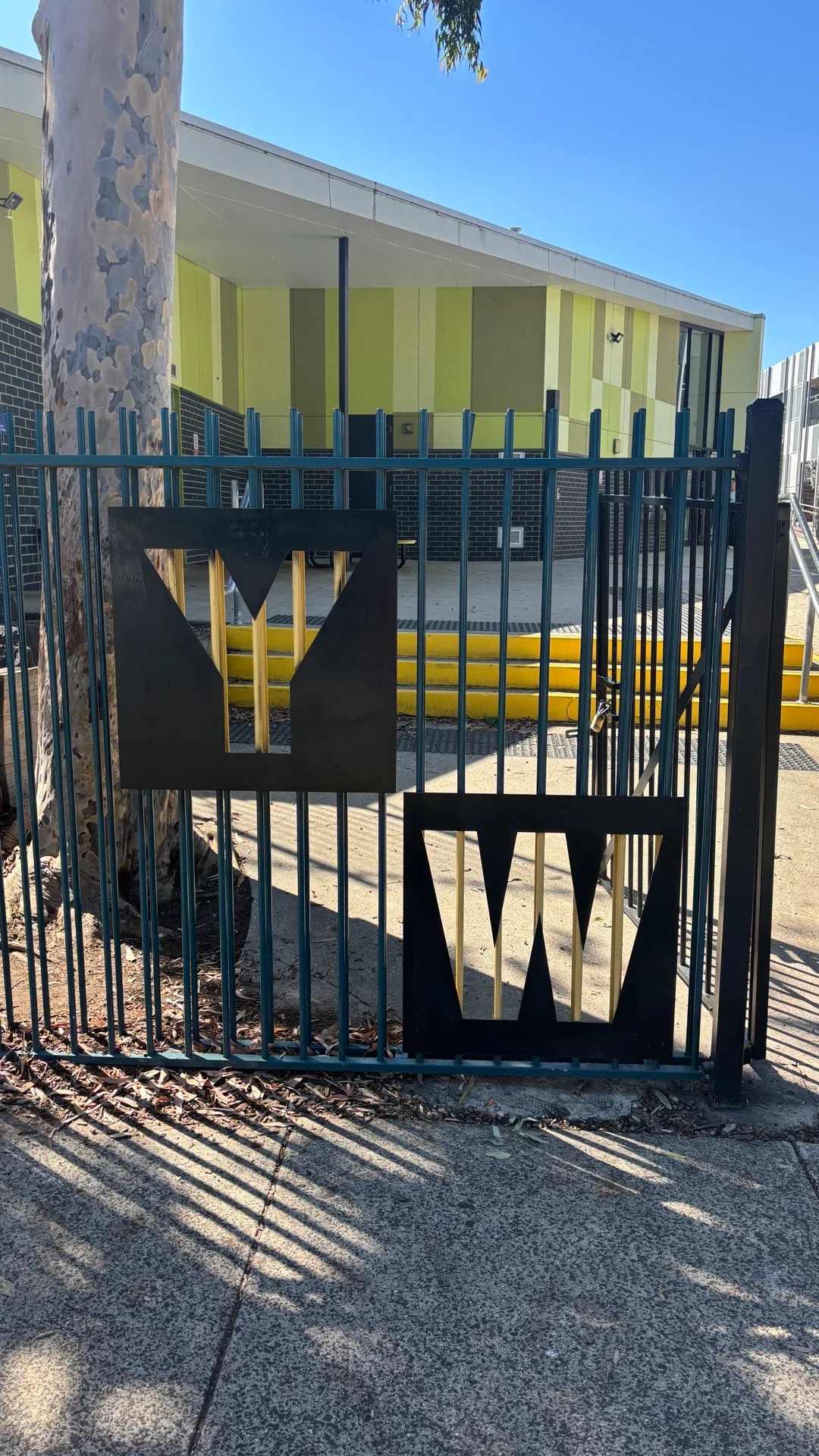 Kristof is 🏛️ visiting at Yarraville West Primary School.