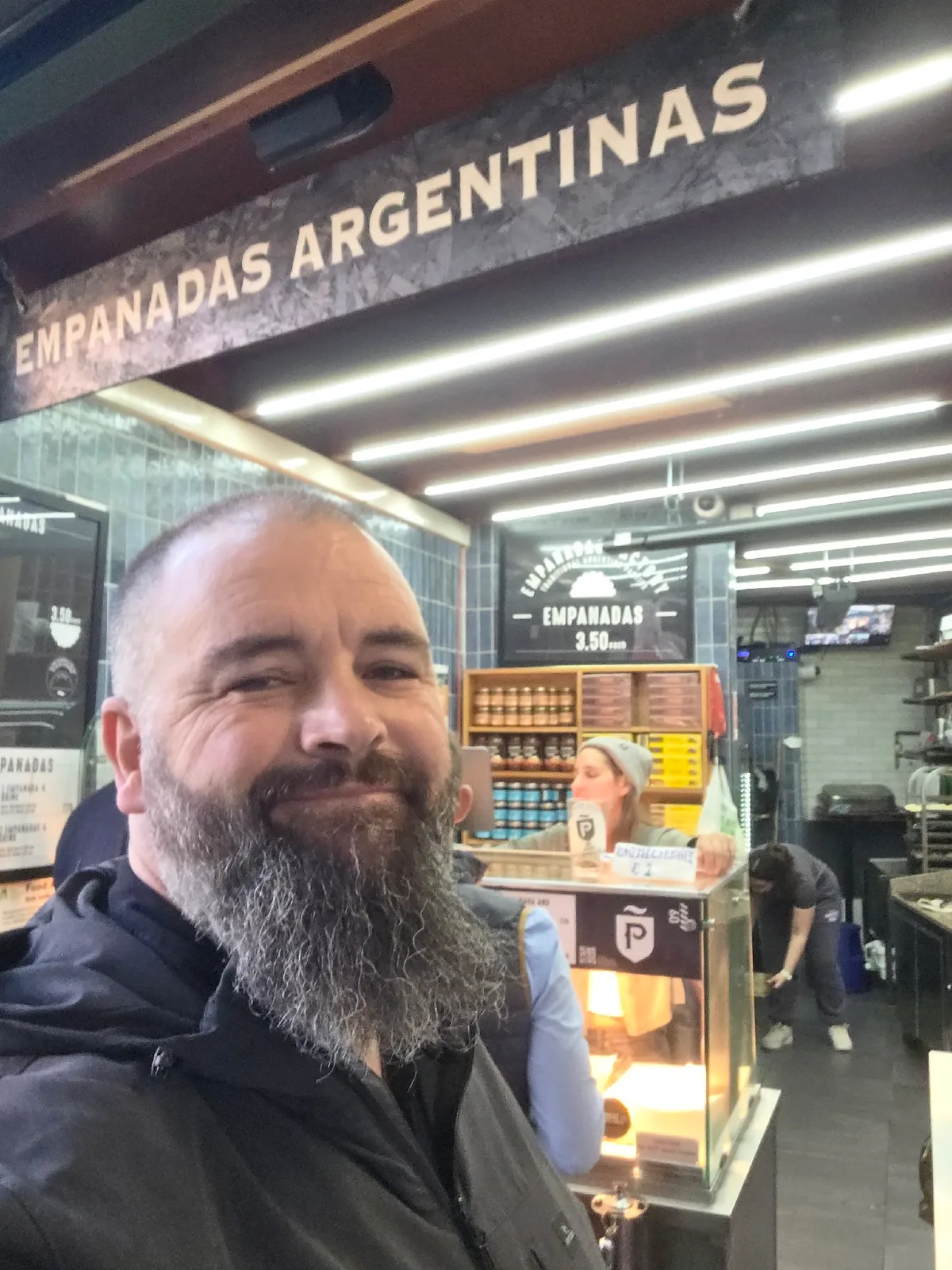 Brad Smith is 🍽️ eating in Borough Market.