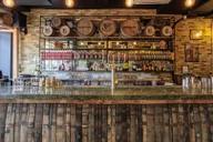 Doghouse Distillery Bar logo