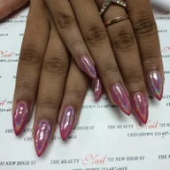 The beauty nail logo