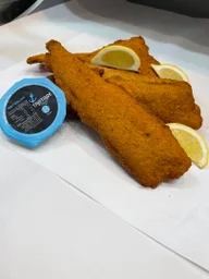 Seven Seas Fish and Chippery logo
