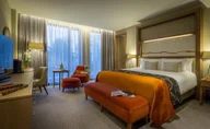 Clayton Hotel Chiswick logo