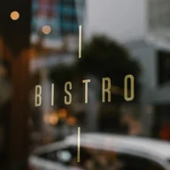 Hugo's Bistro logo