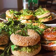 Salomon Bagels logo