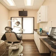iSmile Dental logo