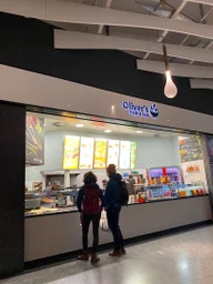 Oliver's Fresh & Fast logo
