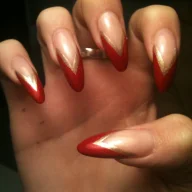 The Nail Lounge logo