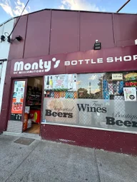 Montys Of Williamstown logo