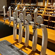 Eaglemont Cellars and Bar logo