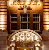 London Bridge Hotel logo