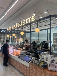 Paris Baguette Westfield London logo
