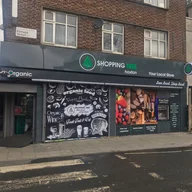 Shopping tree hoxton logo