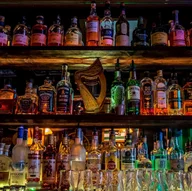 The Harp Bar logo
