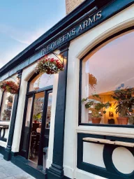 Queens Arms Bohem logo