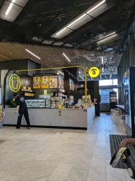 Piccolo Me Bankstown Uni logo