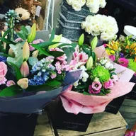 Funky Flowers logo