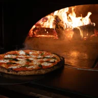 La Villa Pizzeria logo
