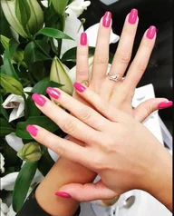 Zizi Nails and Beauty logo