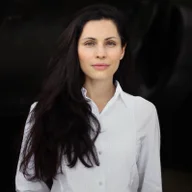 Daria Tiesler Wellness logo