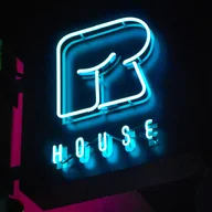 R House Wynwood logo