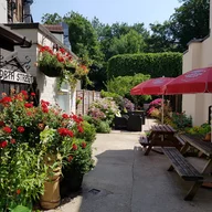 The Railway Tavern logo