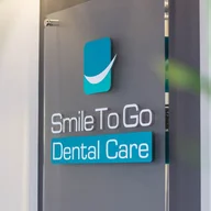 Smile To Go logo