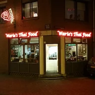 Warie's Thai Food logo