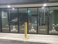 Sir Walters Cafe logo