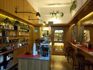Traveller Coffee logo
