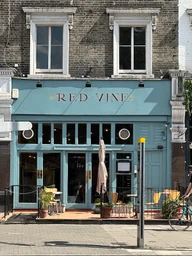 Red Vine Restaurant & Cocktail Lounge & Late Bar 🍸✨ logo
