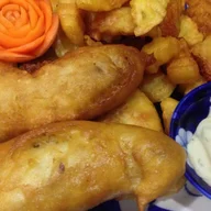 Chips 'N' Fish 'N' Stuff logo