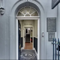 Thayer Street Dental Centre logo