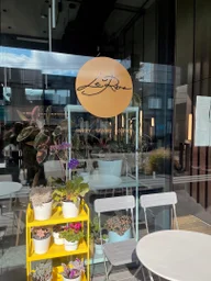 Cafe Le Reve logo