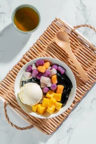 Sweethoney Dessert logo