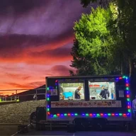 Hoodie and Foodie logo