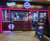 Treats logo