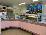 Round Corner Seafood logo