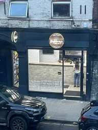 Highbury's Chicken and Grill logo