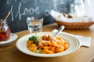 Santa Pasta logo