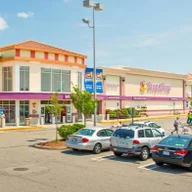 The Shops At Suffolk Downs logo