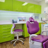 Dentist Croydon logo