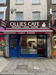 Ollies Cafe London logo