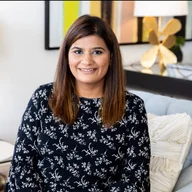 Priyanka Jain logo