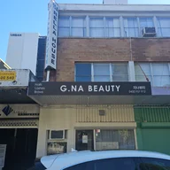 g.na beauty logo