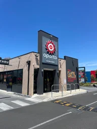Oporto Altona North Drive Thru logo