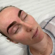 Beauty Inc. LASH AND BROW Specialist logo